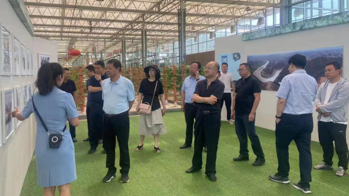 金宝慱亚洲体育集团赴靖远县考察洽谈