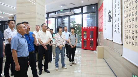 甘肃能化集团机关党委参观金宝慱亚洲体育集团廉洁文化作品展