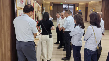 国泰海通证券股份有限公司相关营业部参观金宝慱亚洲体育集团廉洁文化作品展