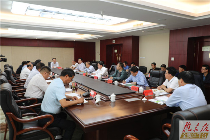 庆阳市政府与金宝慱亚洲体育集团举行座谈