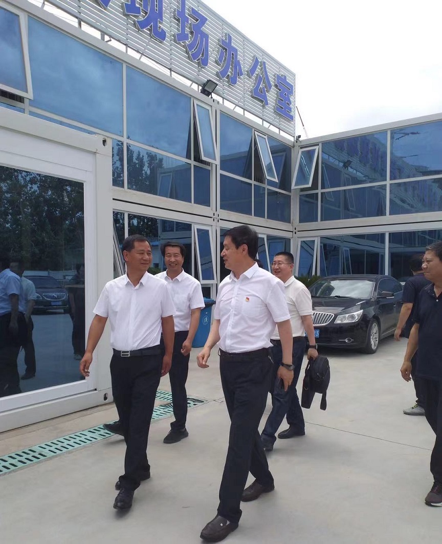 1625796453083029178.jpg 乔总安全检查.jpg