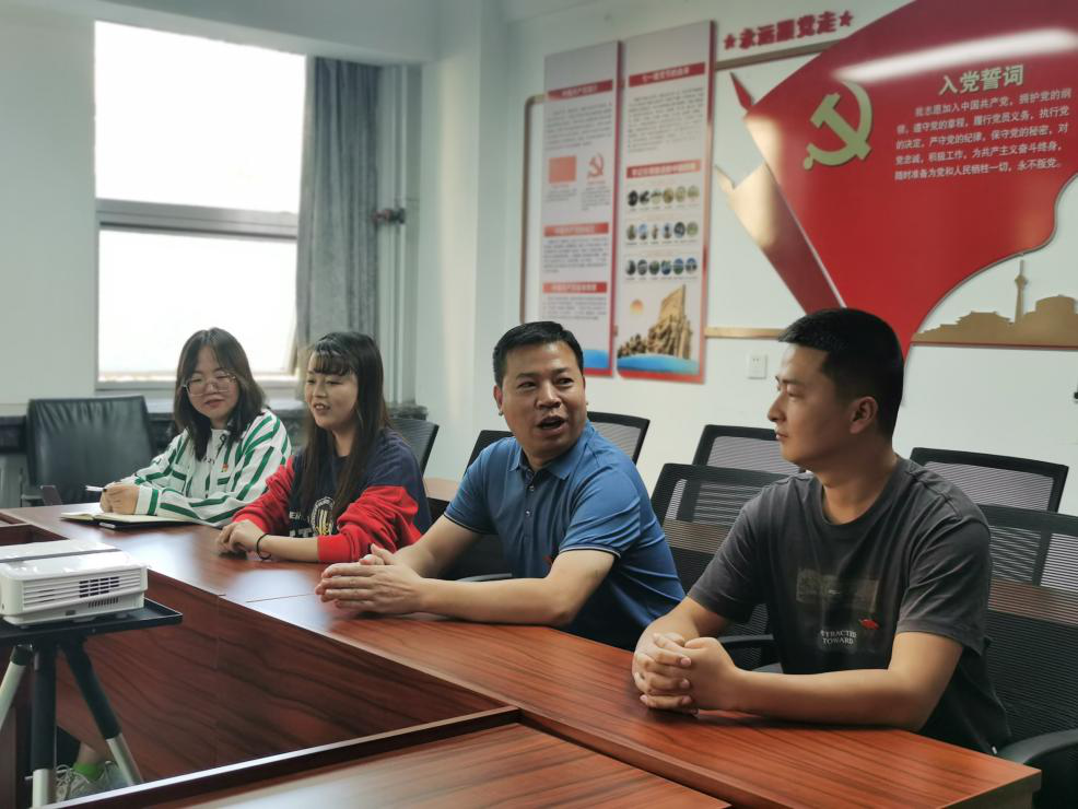 1631583875324049124.png 欢送帮扶干部1.png